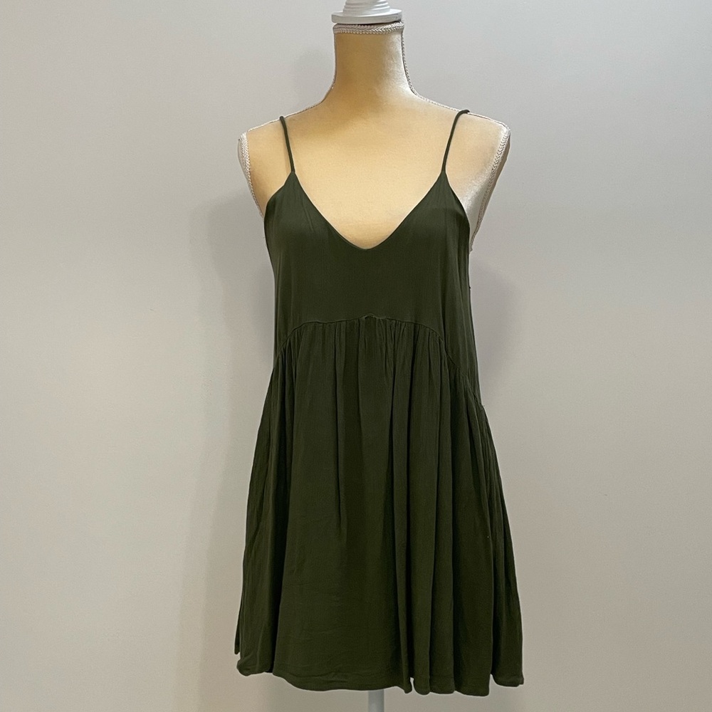 Lulu’s Rayon Dress - Picture 3 of 6